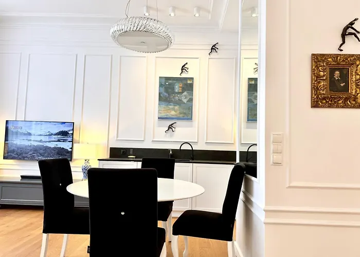 Mondrian Luxury Apartments Old Town Warszawa