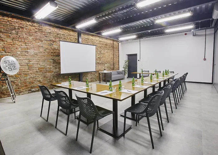 Arthotel Stalowa 52 Warszawa